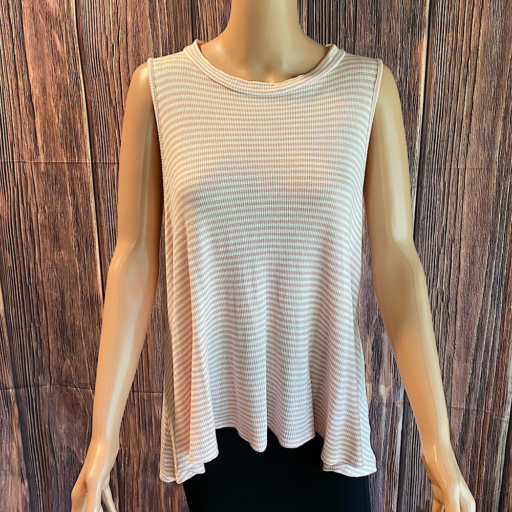 Toto collection size 1XL white & baby pale pink horizontal stripped tank top